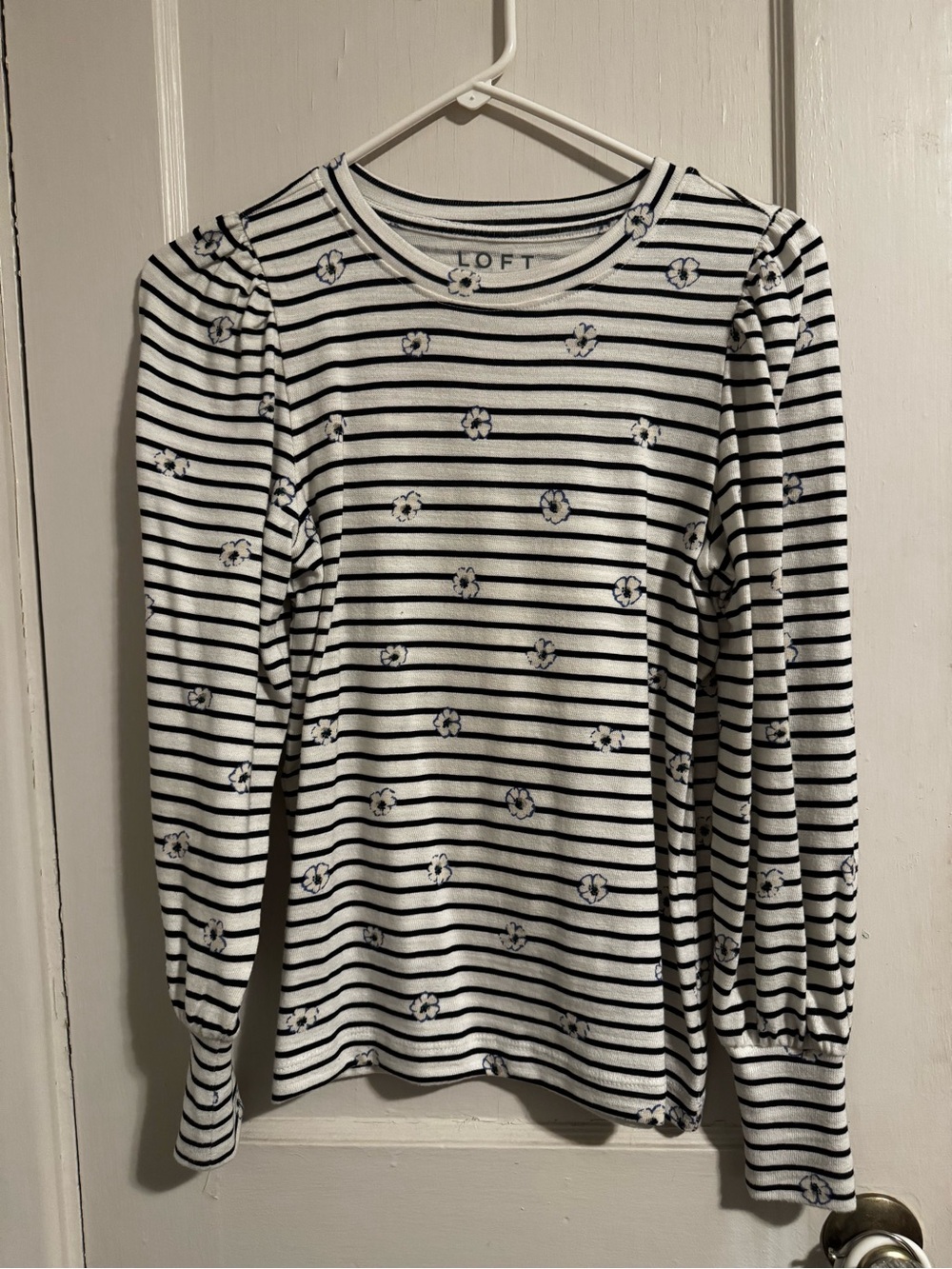 LOFT White and Navy Striped Floral Puff-Sleeve Tee